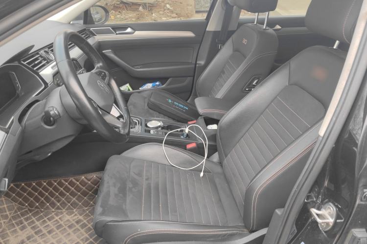 Used Volkswagen Magotan 2021 330TSI DSG 30th Anniversary Edition Left Front Seat