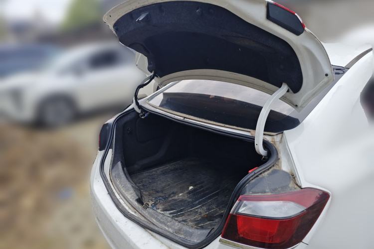 Used Chevrolet Cruze 2016 1.5L Automatic Luxury Edition Trunk