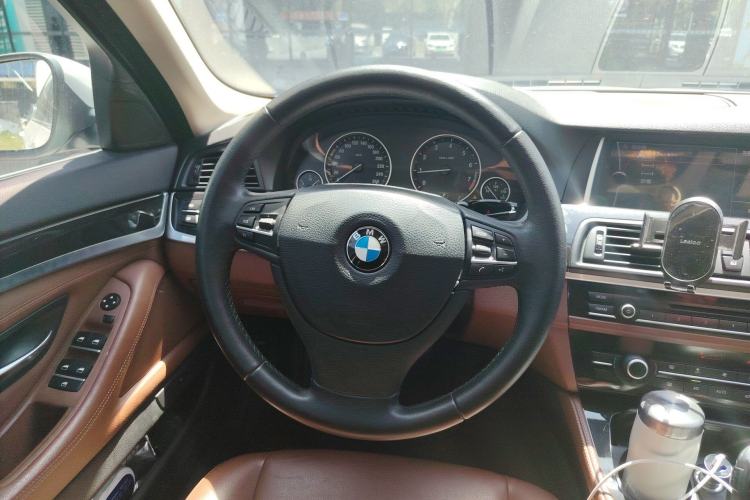 Used BMW 5 Series 2014 520i Elegant Edition Steering Wheel
