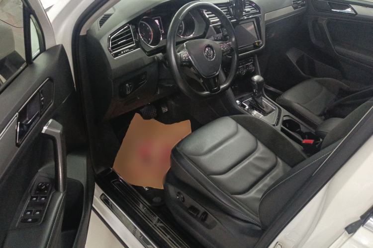 Used Volkswagen Tiguan L 2019 330TSI Automatic Two-Wheel Drive Panoramic Comfort Edition China VI Standard
