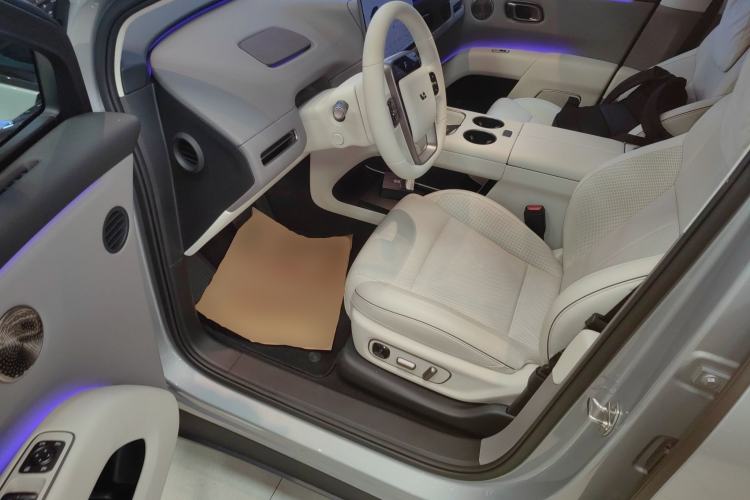 Used Li Auto i8 2025 Model Standard Version
