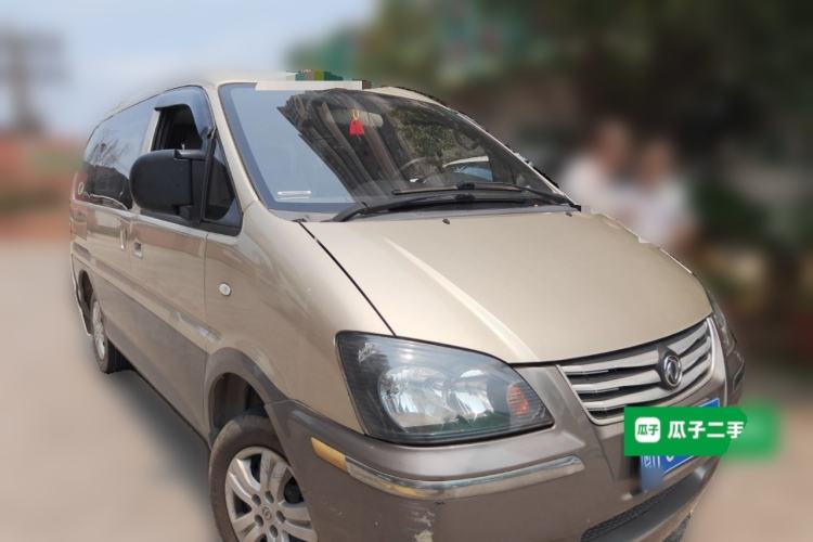 Used FORTHING Lingzhi 2014 V3 1.5L 7-Seater Standard Model II Front Right 45 Deg