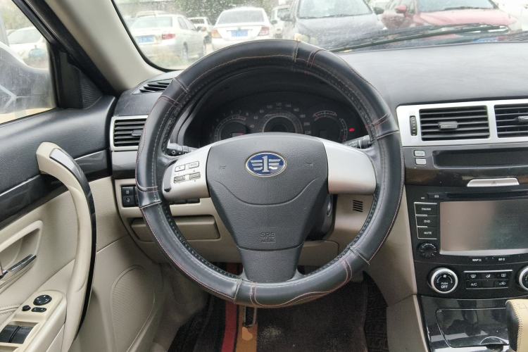 Used Bestune B70 2012 1.8L manual luxury version Steering Wheel