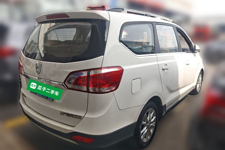 Used Baojun 730 2014 1.5L manual standard trim 7 seats
