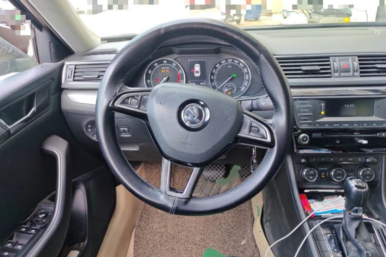 Used Skoda Superb 2016 TSI330 DSG Innovation Edition Steering Wheel