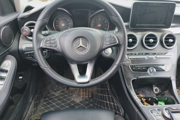 Used Mercedes-Benz C-Class 2015 Revised C 200 L Sport Edition Steering Wheel