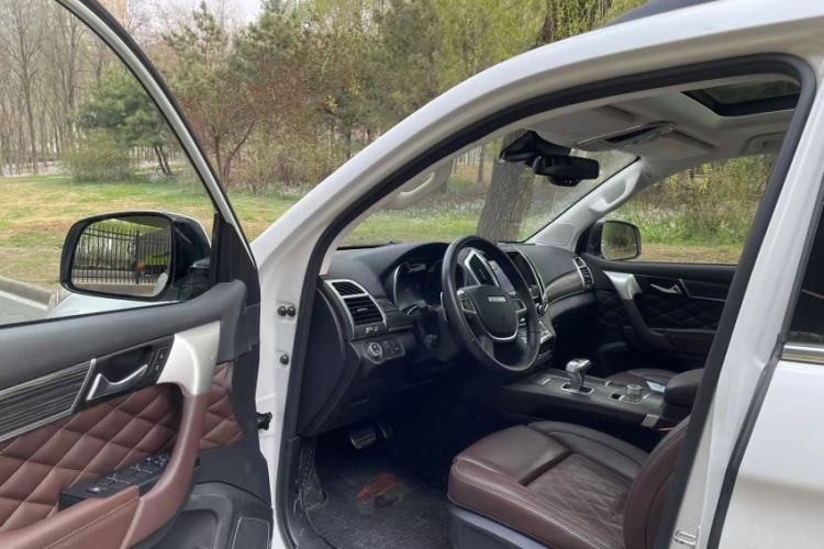 Used Haval H9 2020 2.0T Gasoline 4WD Premium Edition 5 Seats Interior 3