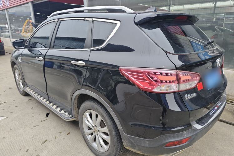 Used Dongfeng Aeolus AX7 2015 2.0L Automatic Zhiyi Trim
