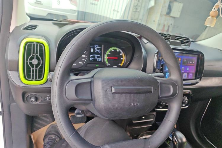 Used Roewe Clever 2021 302 km New Four-Seater Super-Efficient Version