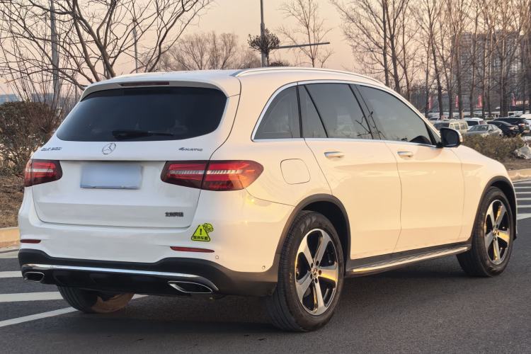 Used Mercedes-Benz GLC 2017 GLC 260 4MATIC Luxury Model
