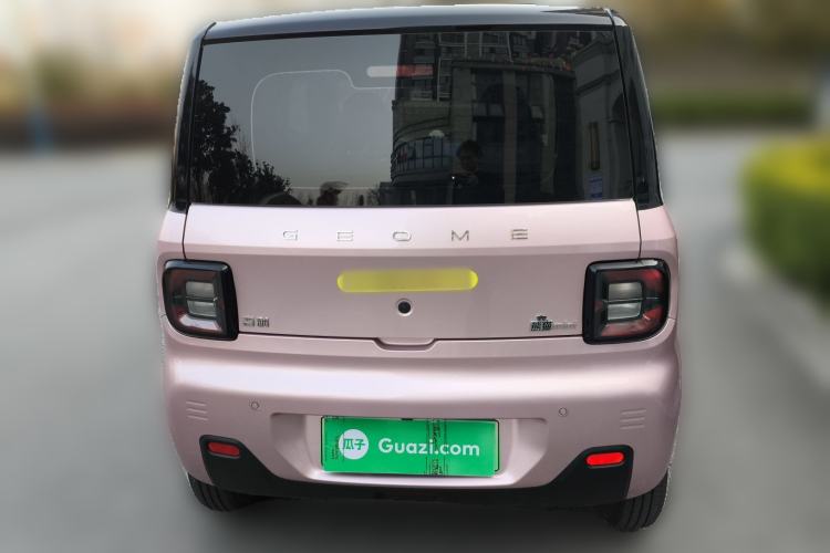 Used Geely Galaxy Panda 2023 Panda Mini 200km Endurance Bear
