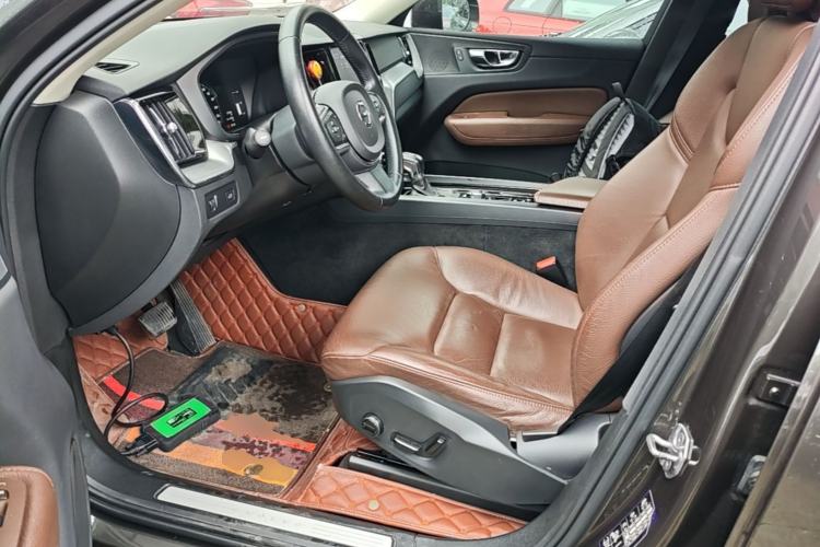 Used Volvo XC60 2020 T5 4x4 Zhiyi Luxury Edition
