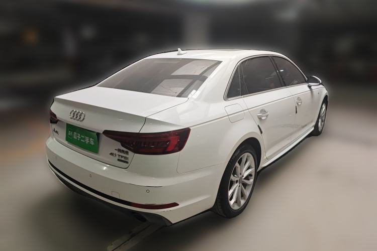 Used Audi A4L 2018 30th Anniversary Edition 40 TFSI Fashion Model Rear Right 45 Deg