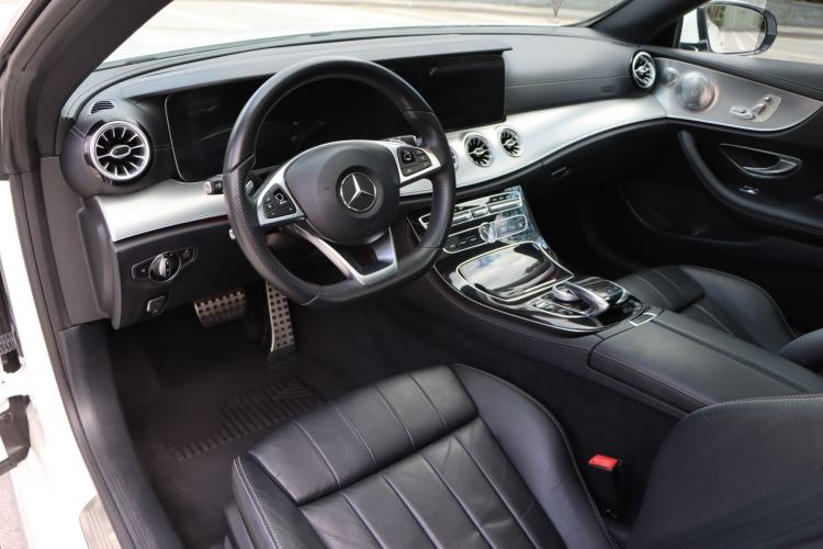 Used Mercedes-Benz E-Class 2017 E 200 Coupe Interior 1