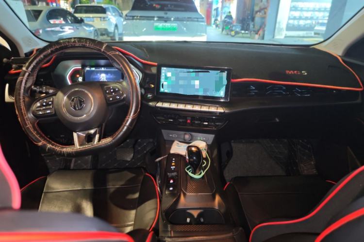 Used MG 5 2021 300TGI DCT Elegant Luxury Edition