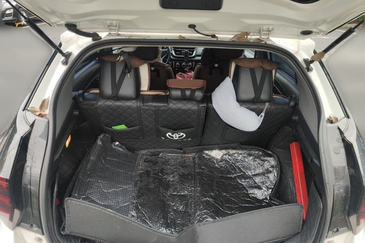 Used Toyota YARiS L Zhi Xuan 2022 X-Trail 1.5L CVT Luxury PLUS Edition Trunk