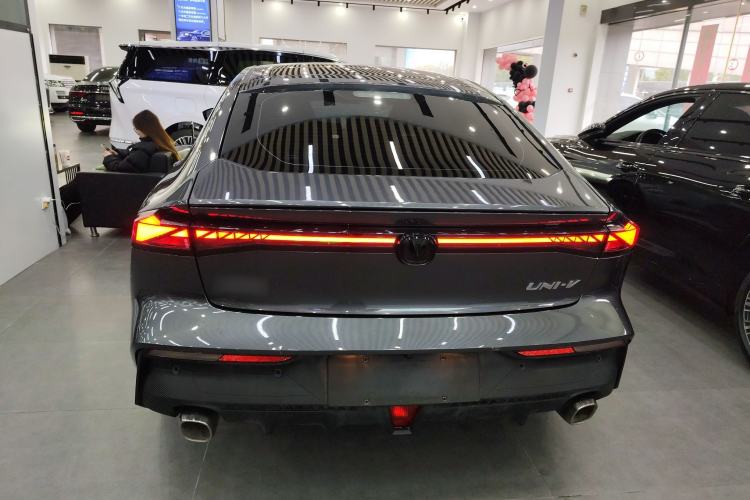 Used Changan UNI-V 2023 1.5T Prestige Model