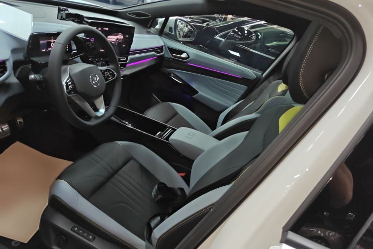 Used Volkswagen ID.4 X 2024 Pure Long-Range Version
