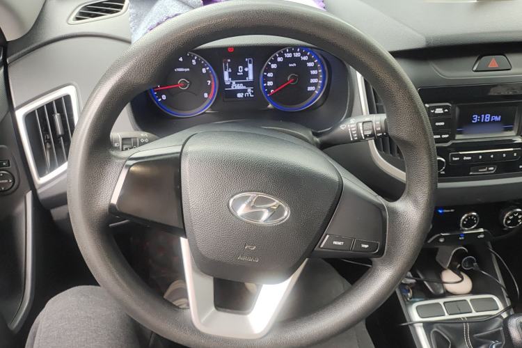 Used Hyundai ix25 2017 1.6L Manual Fashion Model