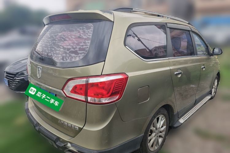 Used Baojun 730 2014 1.5L manual Comfort version 7 seats Rear Right 45 Deg