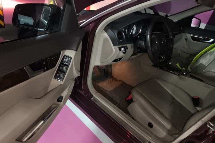 Used Mercedes-Benz C-Class 2011 C 200 CGI Elegant Model Driver Seat