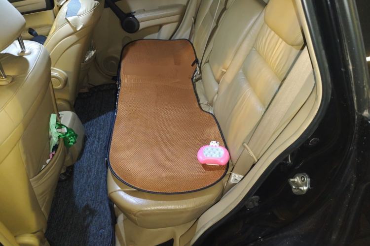 Used Honda CR-V 2010 2.4L automatic four-wheel drive luxury version Left Rear Seat