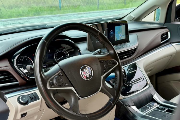 Used Buick GL8 2021 Land Cruiser Executive Class 652T Luxury Model
