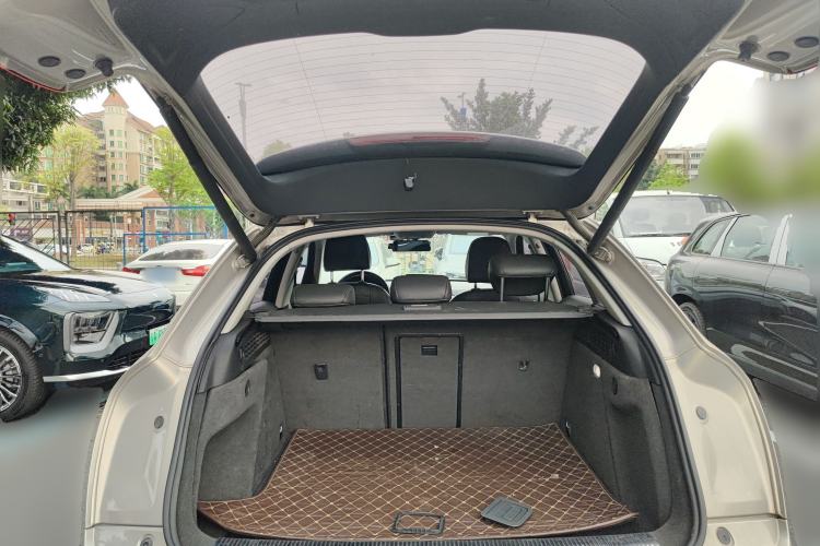 Used Audi Q3 2017 30 TFSI Fashion Model Trunk