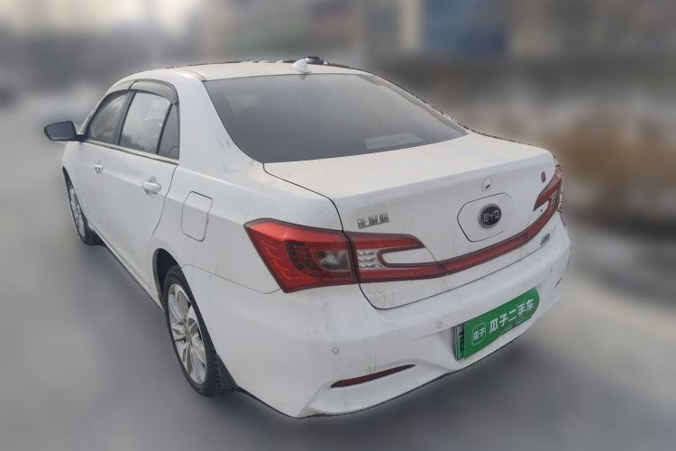 Used BYD Qin New Energy 2015 1.5T Dual-Crown Flagship Edition
