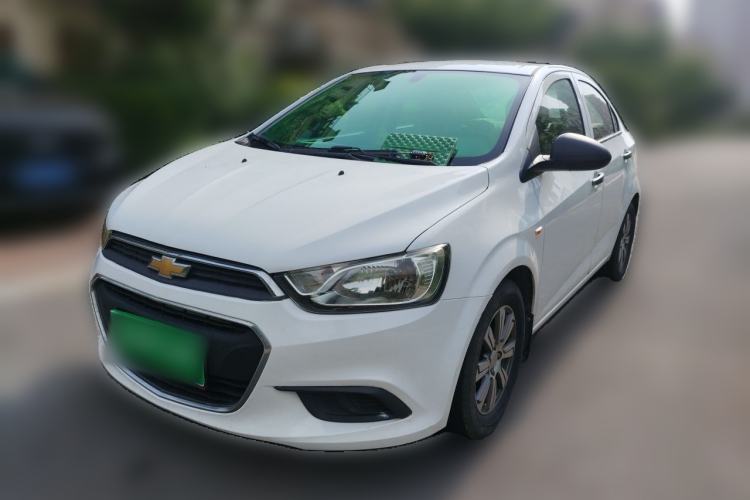 Used Chevrolet Aveo Sonic 2014 Sedan 1.4 SL MT Comfort Edition