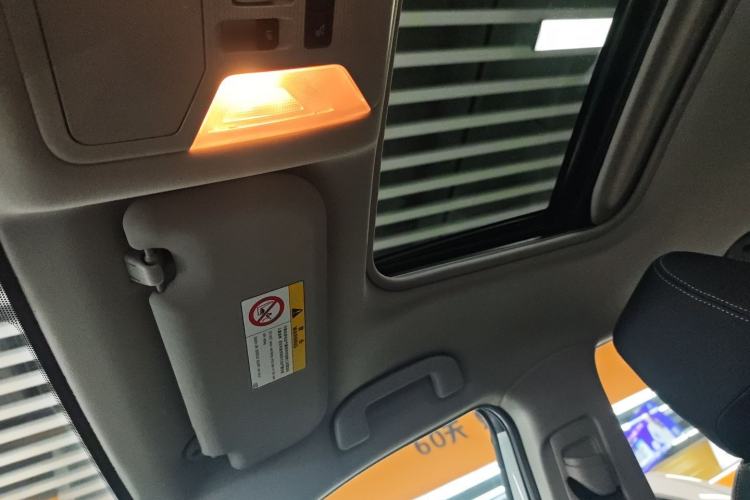 Used Toyota RAV4 2022 Dual-Engine 2.5L E-CVT Two-Wheel Drive Elite Edition
