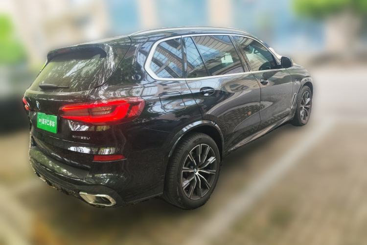 Used BMW X5 2022 Restyled xDrive 30Li Luxury Version M Sport Package
