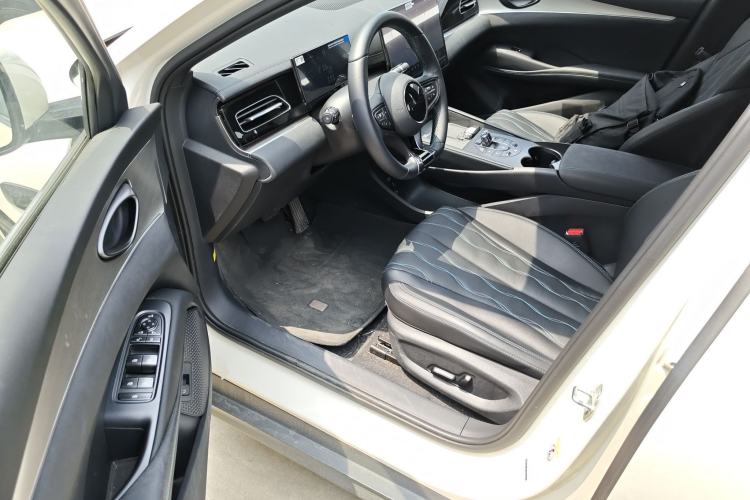 Used BYD Seal 06 New Energy 2025 DM-i Intelligent Drive 120KM Flagship Model
