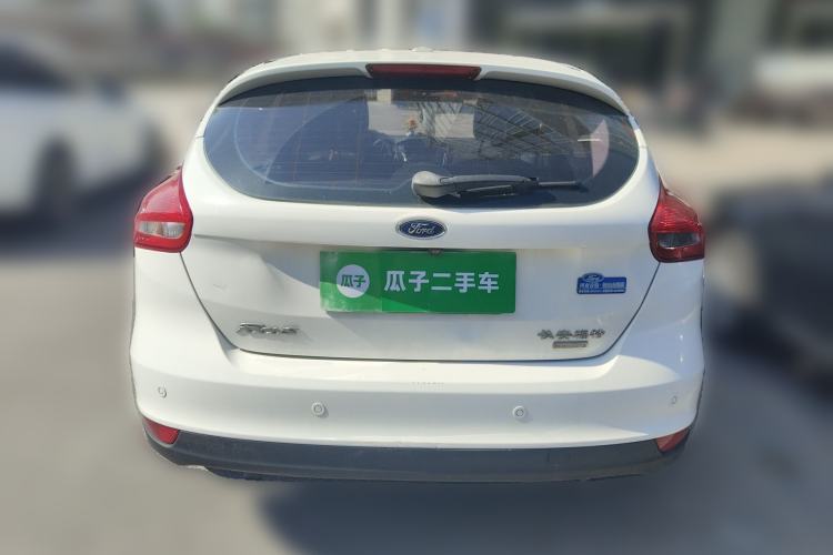 Used Ford Focus 2015 Hatchback EcoBoost 125 Automatic Supreme Style Edition Rear