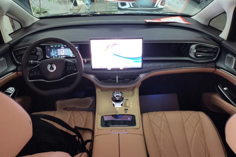 Used Denza D9 2024 DM-i 970 Luxury Model