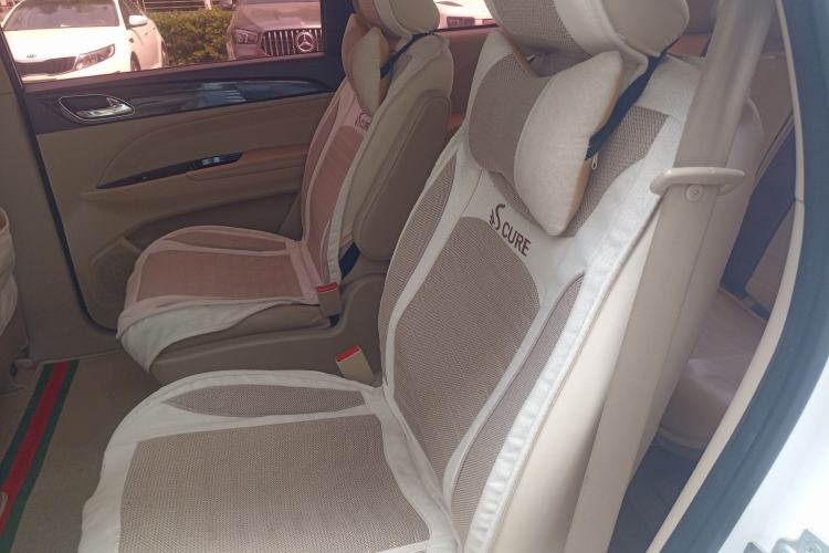 Used Baojun 730 2016 1.5L Manual Comfort Version 7 Seats China V Emission Standard Left Rear Seat