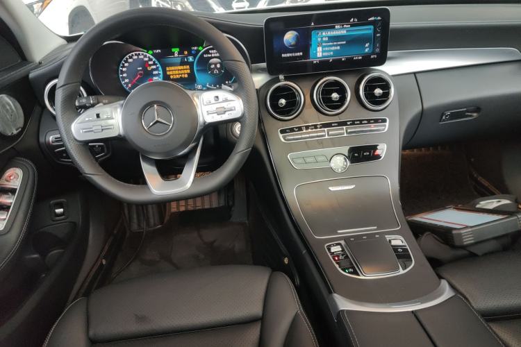 Used Mercedes-Benz C-Class 2021 C 260 L Sport Edition Star Collection Center Console