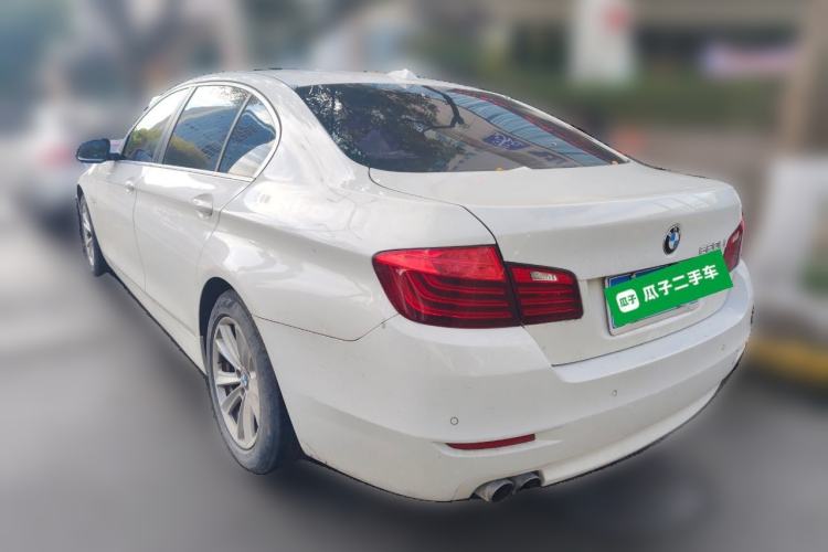 Used BMW 5 Series 2014 520Li Elegant Model Rear Left 45 Deg