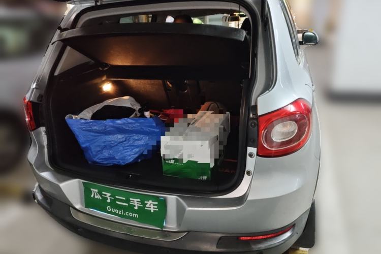 Used Volkswagen Tiguan 2012 1.8TSI Automatic Two-Wheel Drive Zhaoshi Edition Trunk