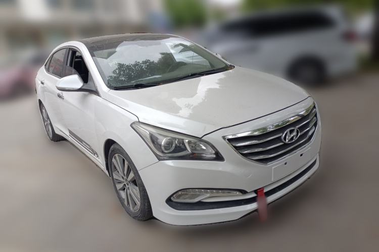 Used Hyundai Mistra 2014 1.8L Automatic Deluxe DLX Model Front Right 45 Deg