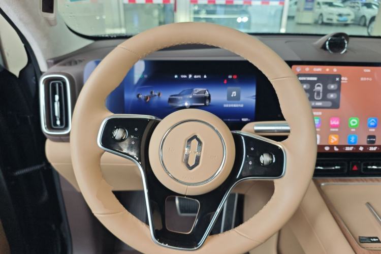 Used Hima AITO M8 2025 Extended-Range Ultra Version 53.4 kWh 6-Seater Edition Steering Wheel