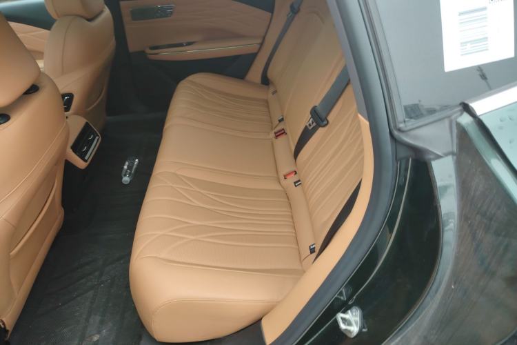 Used Geely Galaxy 8 2025 130km EM-P Starship Edition Left Rear Seat