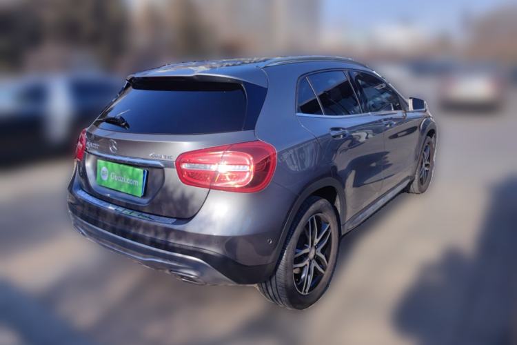 Used Mercedes-Benz GLA 2015 GLA 220 4MATIC Fashion Model
