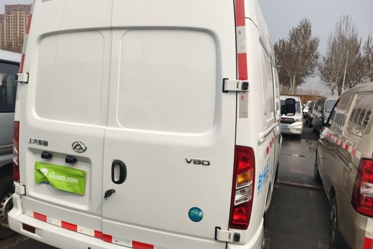 Used SAIC MAXUS Xintu V80 2023 2.0T Manual Classic City Delivery King Short Wheelbase Mid-Roof 3-Seater