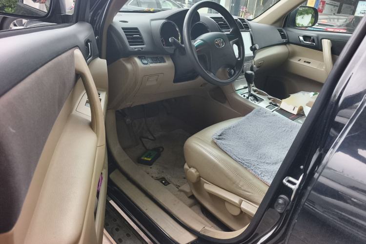 Used Toyota Highlander 2012 2.7L 2WD 5-Seater Elite Edition
