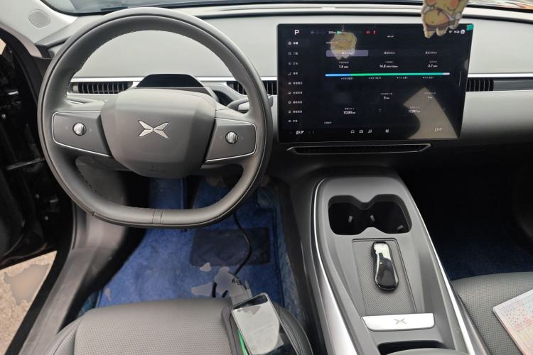 Used XPeng MONA M03 2024 620 with Ultra-Long Range Center Console