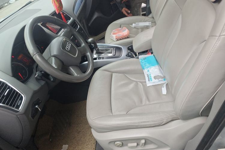 Used Audi Q5 2011 2.0TFSI Technology Model Left Front Seat