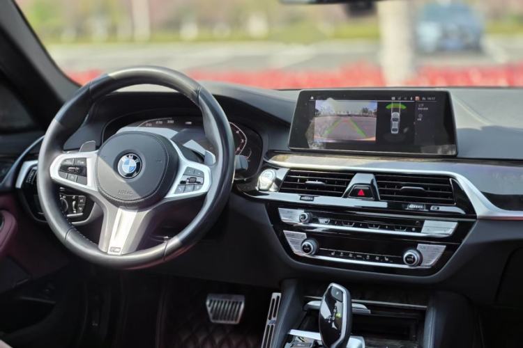 Used BMW 5 Series 2020 530Li Leading Model M Sport Package Interior 9