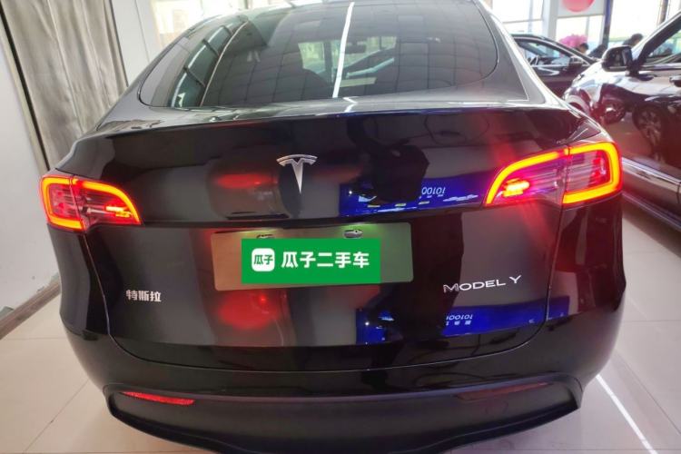 Used Tesla Model Y 2021 Standard Range Rear-Wheel Drive Version
