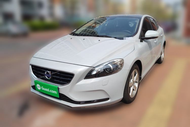 Used Volvo V40 2016 T3 Zhiyi Edition